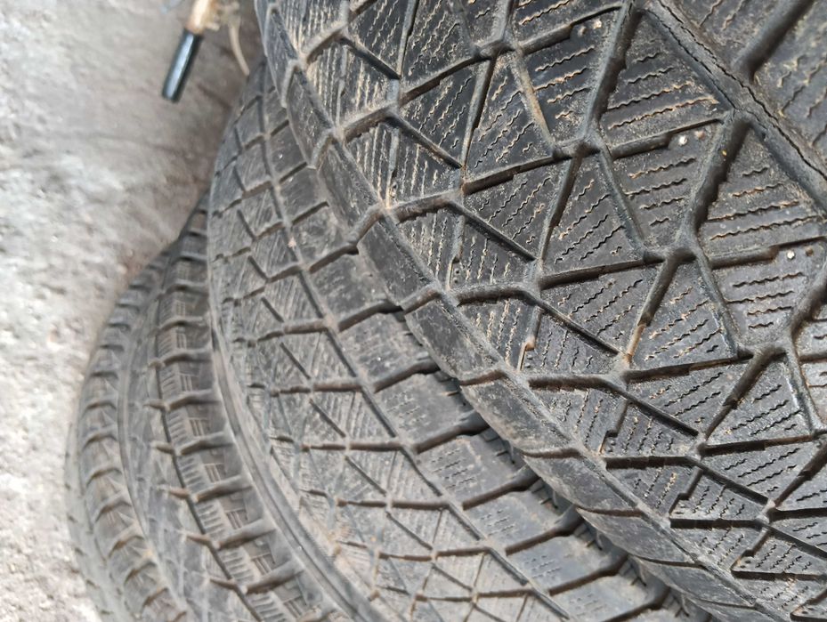 Джанти с гуми за Mitsubishi Митсубиши