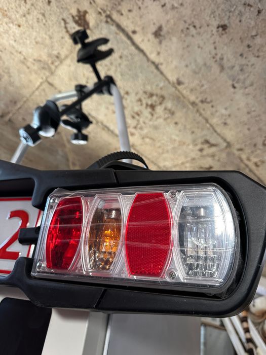 Стойка за три колела