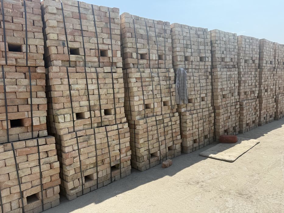 Пишган гишт ва хом гишт. Кирпич на Перечисления тоже есть пишкан гишт