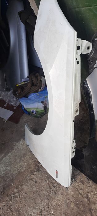 Преден ляв калник за ауди а4