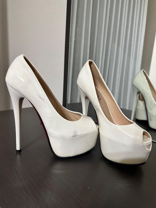 Туфли на каблуках