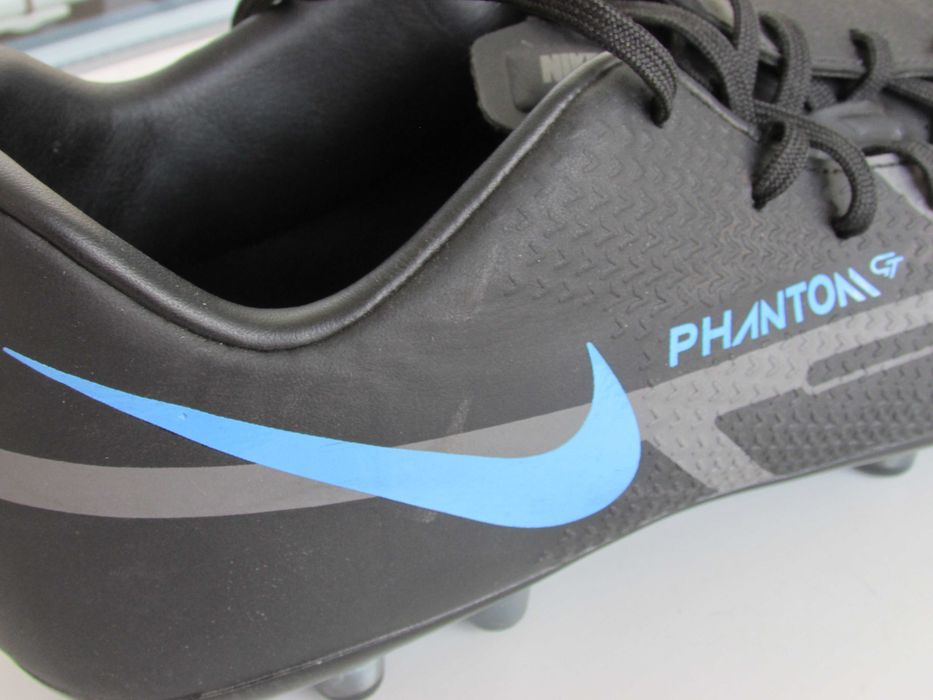 Футболни обувки Nike Phantom GT2 Academy