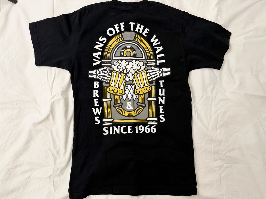 Футболка Vans