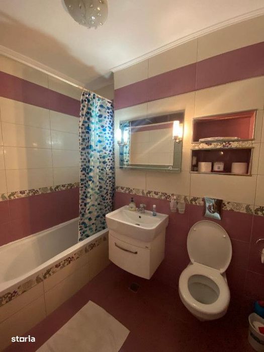 Apartament 3 camere decomandat, 87 mp, balcon, zona Piata Cipariu, Cen