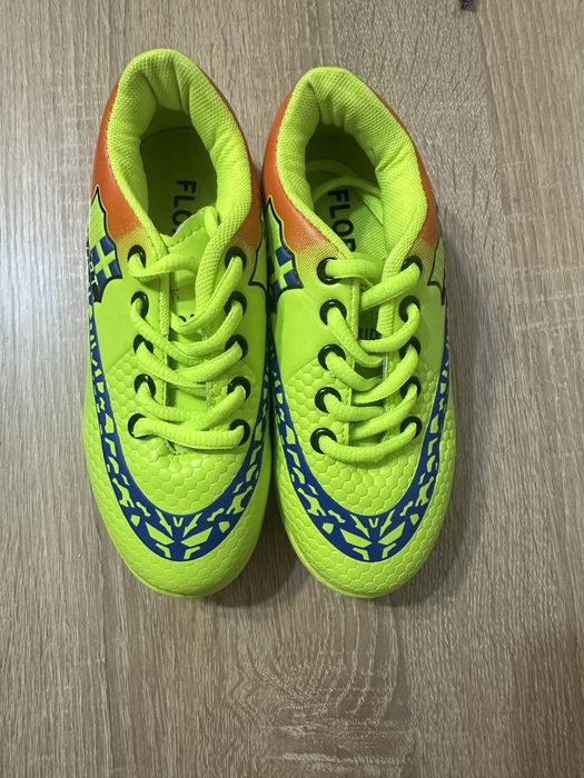 Продам новый кеды