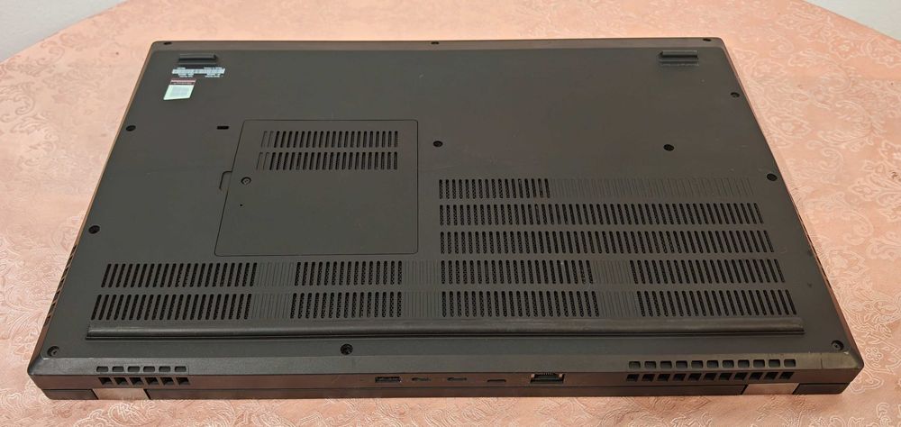 ThinkPad P17/Core i7-10750H/16GB RAM/512 SSD/Quadro T2000 4GB/17.3 IPS