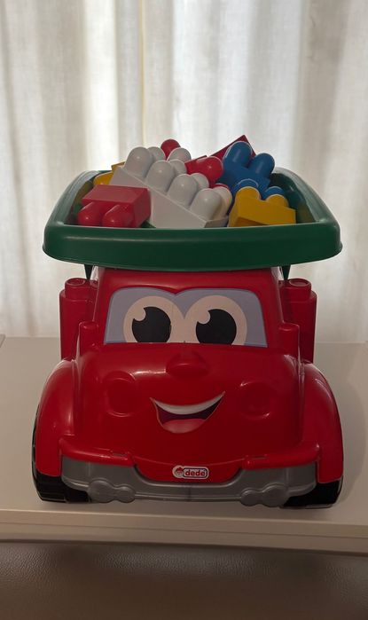 Камионче самосвал с конструктор