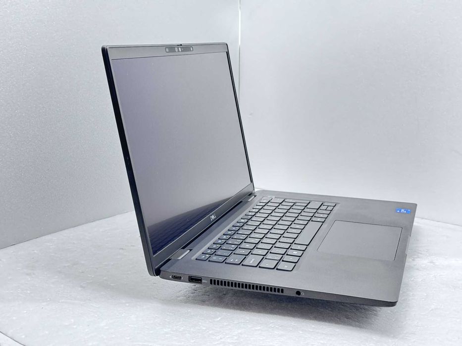 Реновиран лаптоп Dell Latitude 7520 15.6" touch i5-1145G7 16GB 510GB клас А с Гаранция