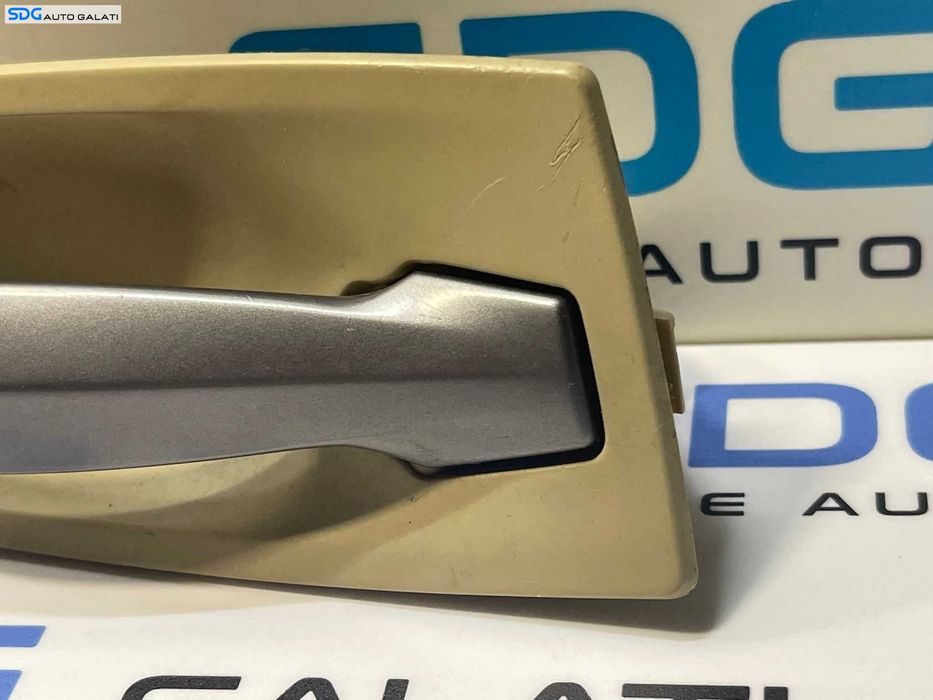 Clapeta Maner Deschidere Actionare Usa Portiera Dreapta Fata BMW Seria 5 E60 E61 2003 - 2010 Cod 7034288 7076256 [1735]