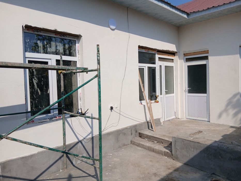 Бектемирда 1.4 сот 3хона уй  сотилади