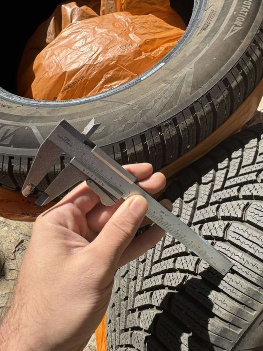 Продавам Bridgestone Blizzak зимни гуми