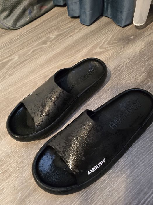 V/s  papuci ambush noi