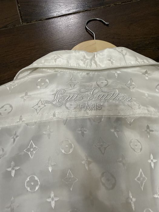 LV комплект от коприна, размер М - Луи Вютон с етикет