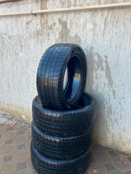 Шины зимние ЛИПУЧКА R20