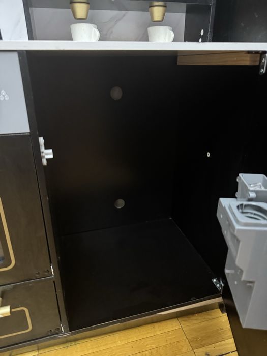 Детская  деревянная кухня