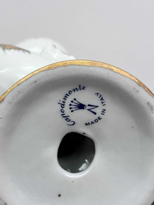 Figurina bibelou bibelouri portelan CAPODIMONTE, ochii cristal marcat