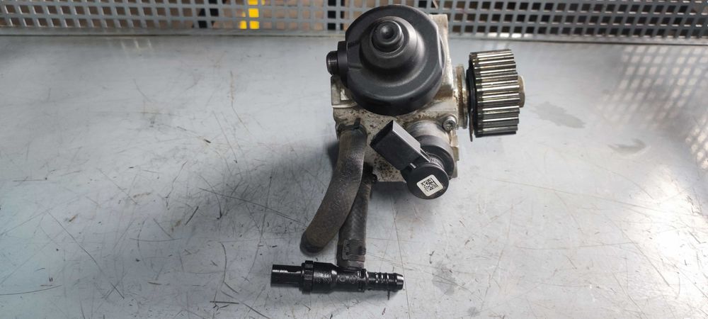 Pompa injectie volkswagen vw touran 2 DFE 2.0 150 cp cod04L130755D