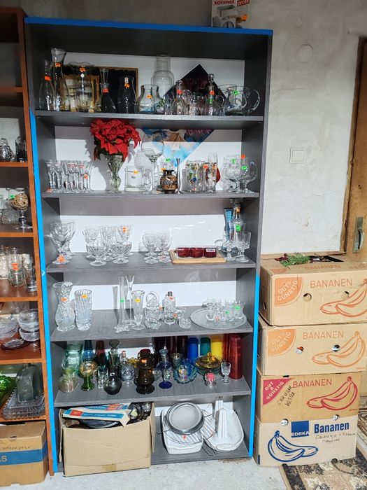 6 бр Стелажи за магазин