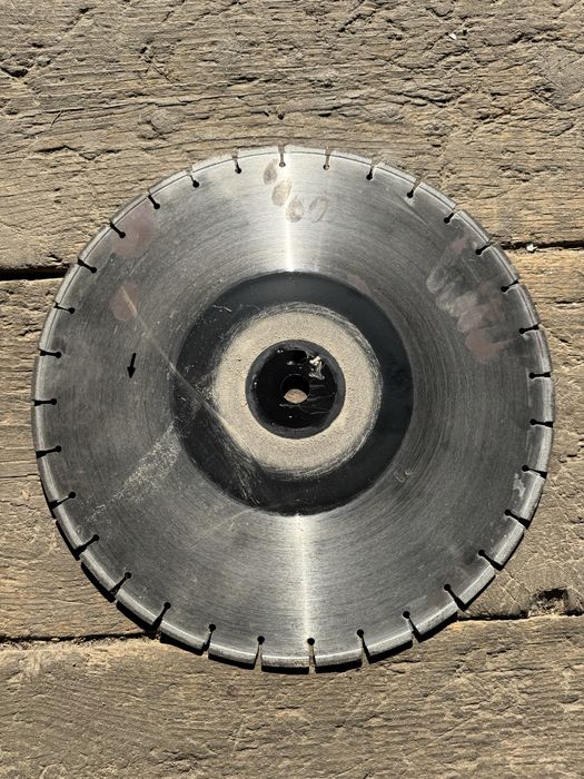 Panza Hilti 450 pt masina de taiat asfalt