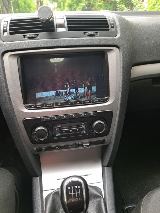 SKODA Octavia 2012 — imagine 5