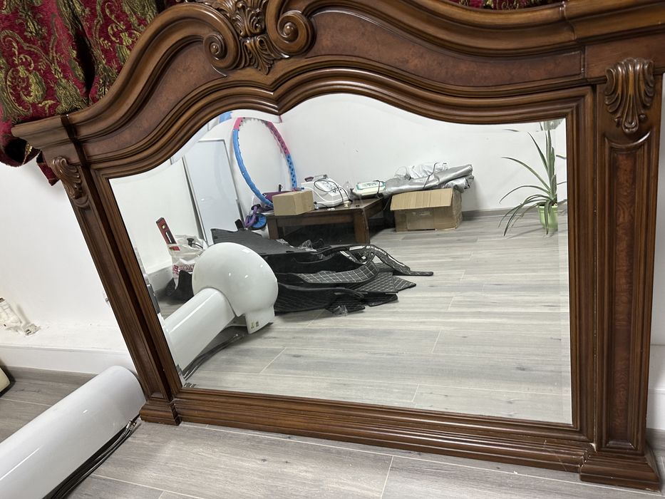 Зеркало в спальню