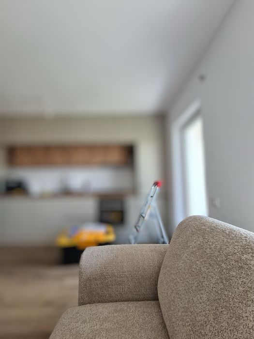 Canapea extensibilă modernă Eltap Arcadova – Design minimalist, stare excelentă