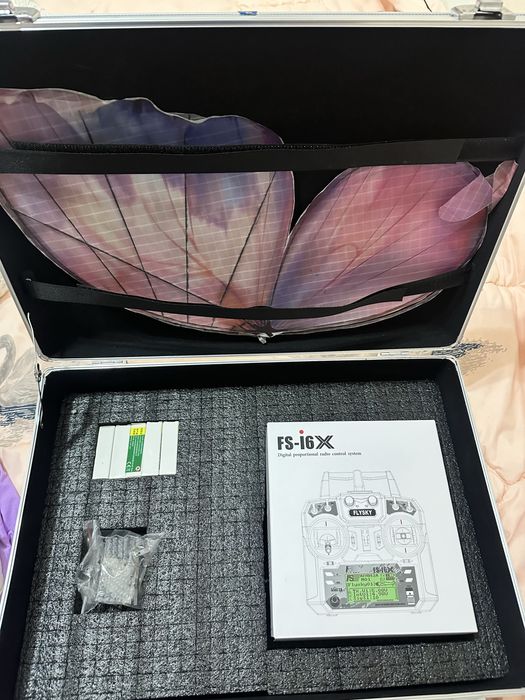 Продам  дрон бабочку