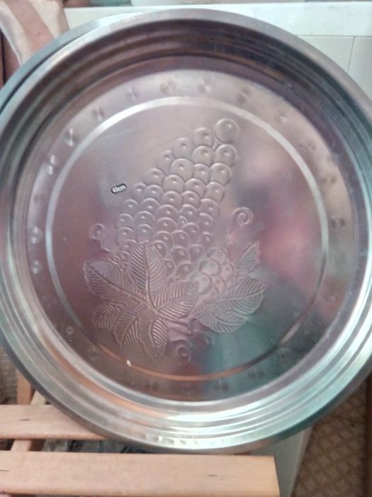 Блюдо новое металлическое