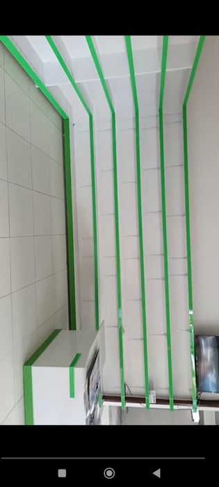 Поворотда жойлашган дўкон сотилади