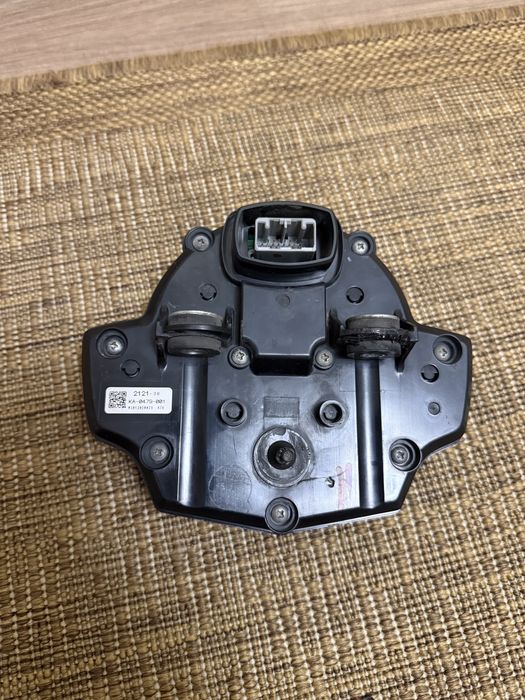 Щиток на  Кавасаки Er 6n