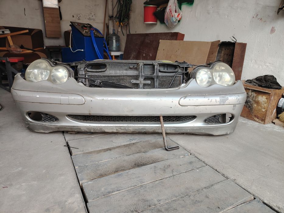 Ноускат с200 W203 Бампер продам