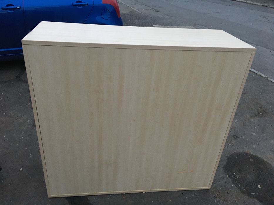 Dulap cu 2 polite, usa culisanta cu cheie- birou