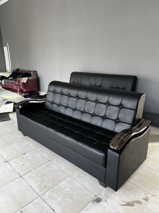 Divan yumshoq mebel