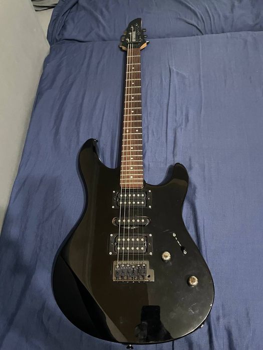 yamaha RGX121Z гитара