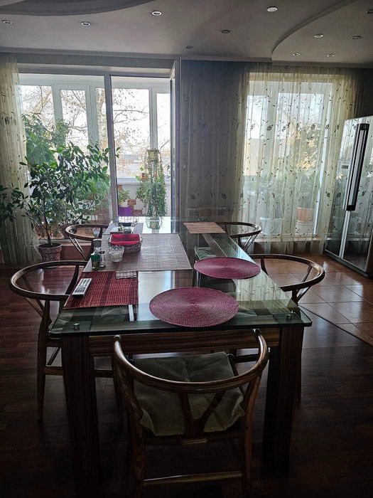 Продам 5 комнатную квартиру