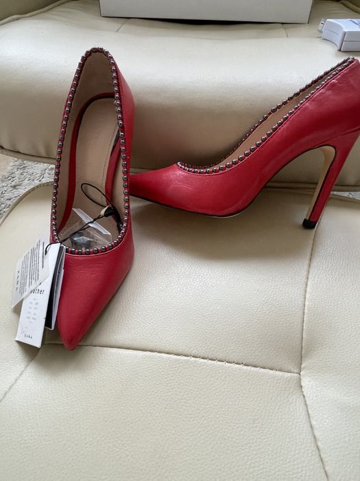Pantofi stiletto Zara , piele , noi cu eticheta, marime 35