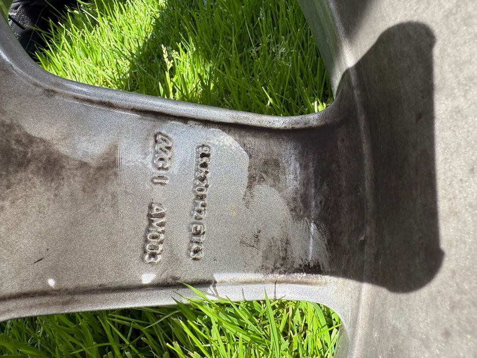 Vând jante Mercedes AMG R20