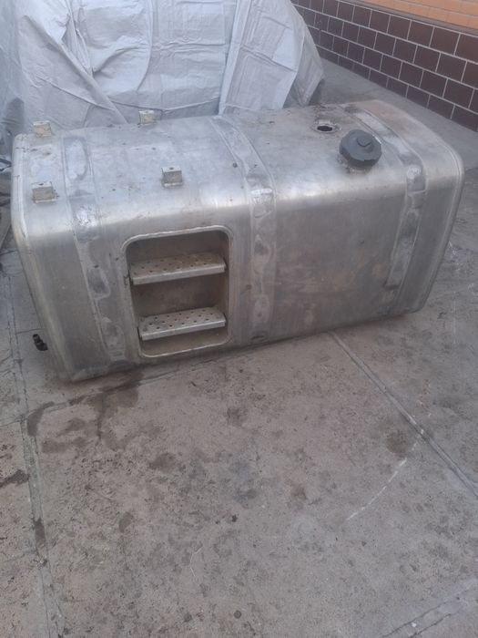 Топливный бак алюминевый