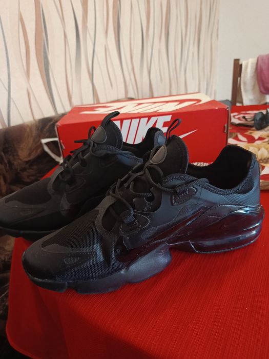 Nike AIR MAX ново
