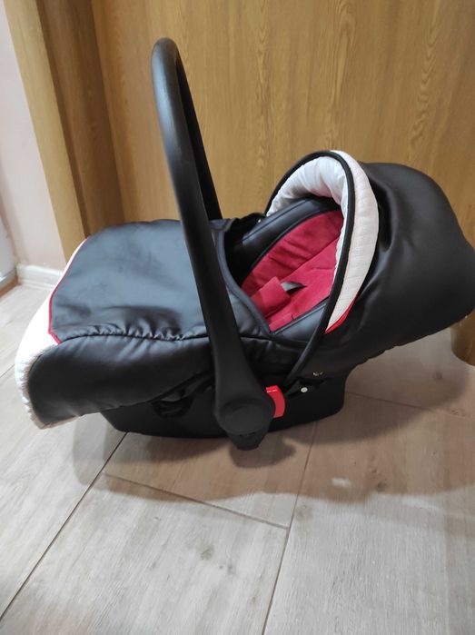 Бебешко столче за кола