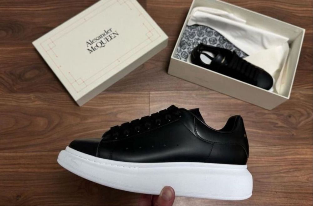 Adidasi Alexander Mcqueen negri piele naturala