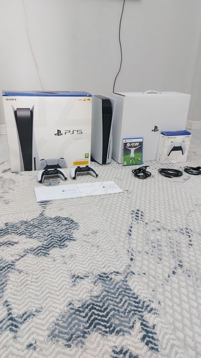 PS5 + 2дж+Фифа 25