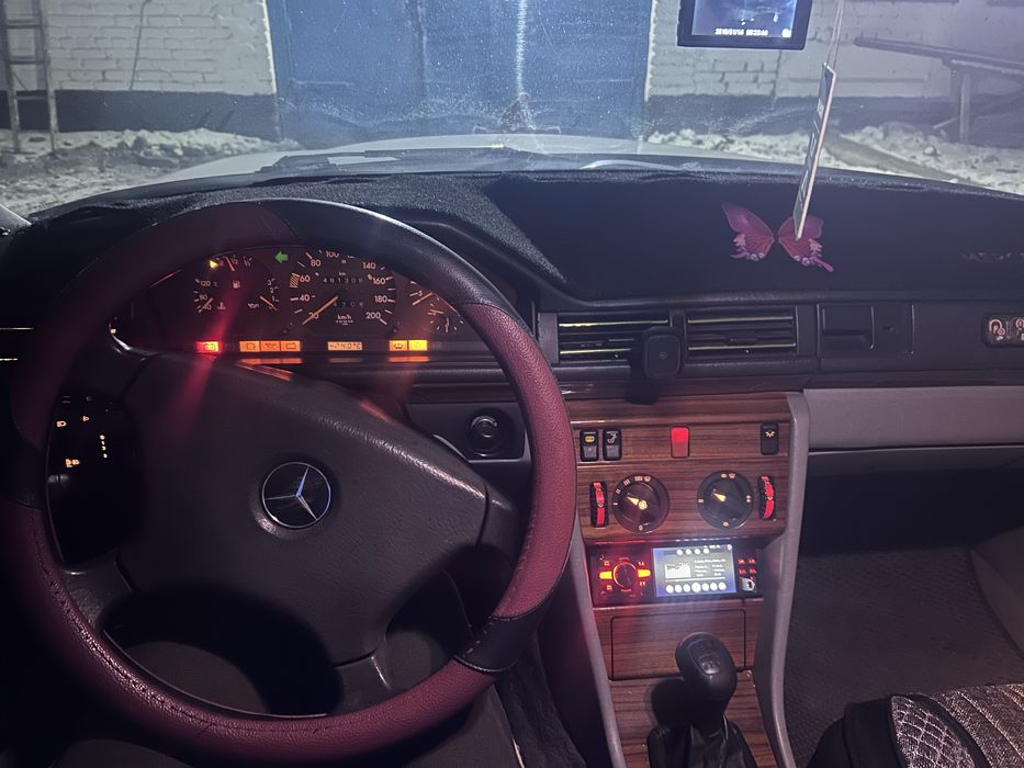 Продам живого мерса