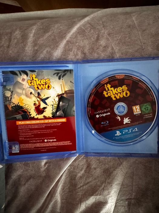 Joc PS 4 - it takes two