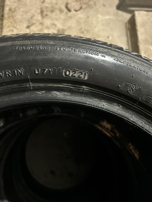 225 50 18 Bridgestone vara
