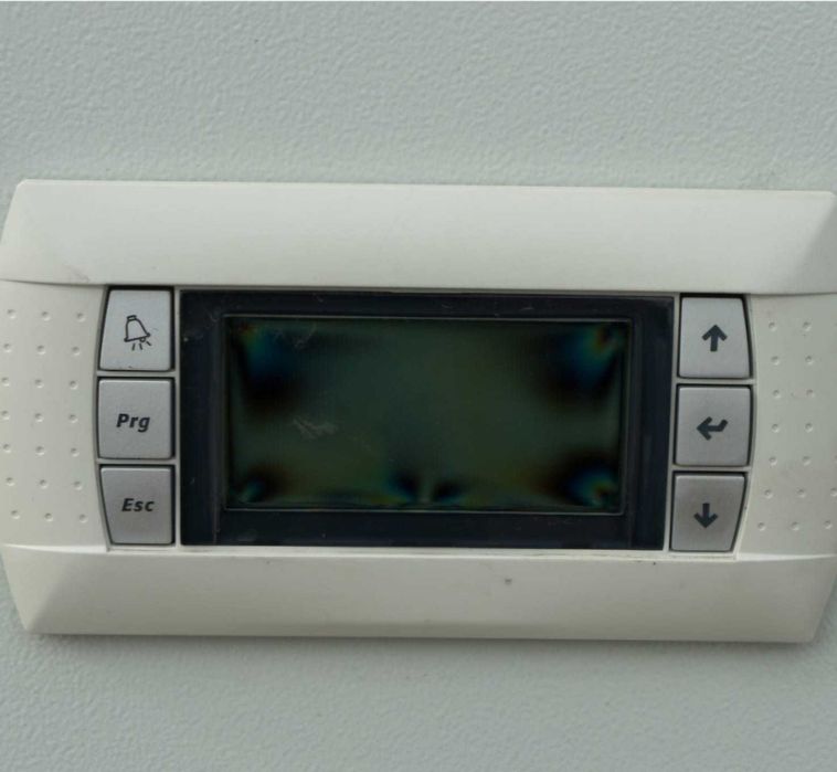 Vand / Inchiriez chiller CLIMAVENETA 157,5 KW