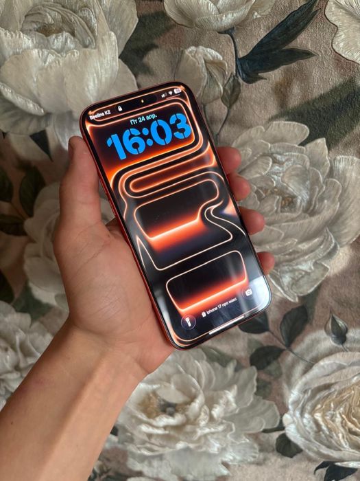 Продам айфон 17 про макс 256 гб