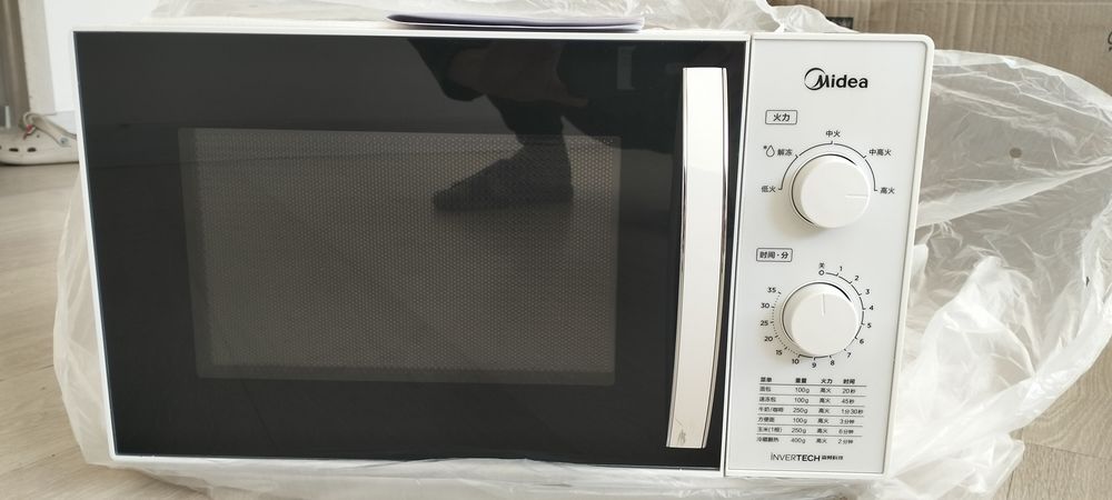 Микроволновая печь новая