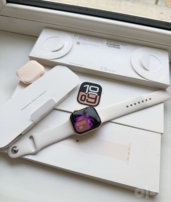 Apple iWatch 10 Gold 42mm 100%
