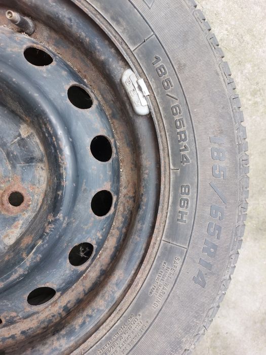 Джанта с гума 185/65R14
